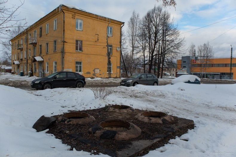 Четыре крышки колодезных люков украли в Петрозаводске в выходные