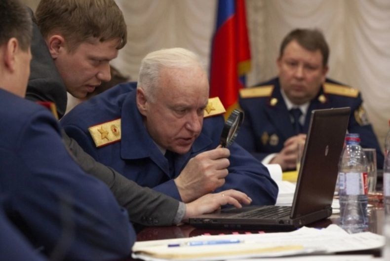 «Это как бороться с головной болью гильотиной». Эксперт Совета Европы о законах про фейк-новости и неуважении к власти