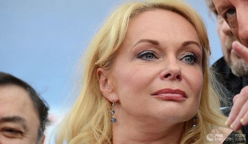 В возрасте 55 лет умерла заслуженная артистка России, вдова Евгения Евстигнеева