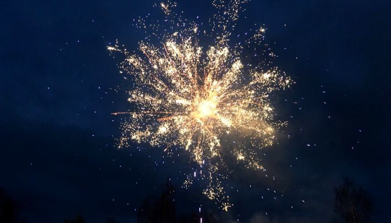 Петрозаводчане сняли на видео салют в честь Дня Победы