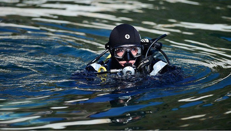 МЧС приостановило поиски пропавших дайверов в Баренцевом море