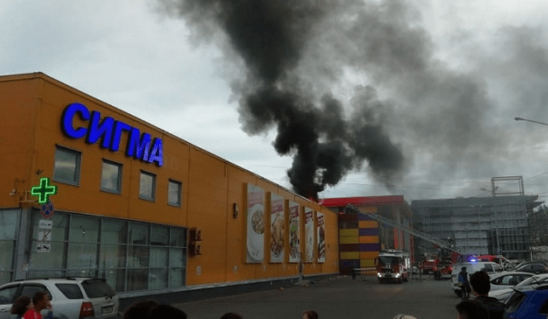 Названа причина вчерашнего пожара в гипермаркете «Сигма» в Петрозаводске
