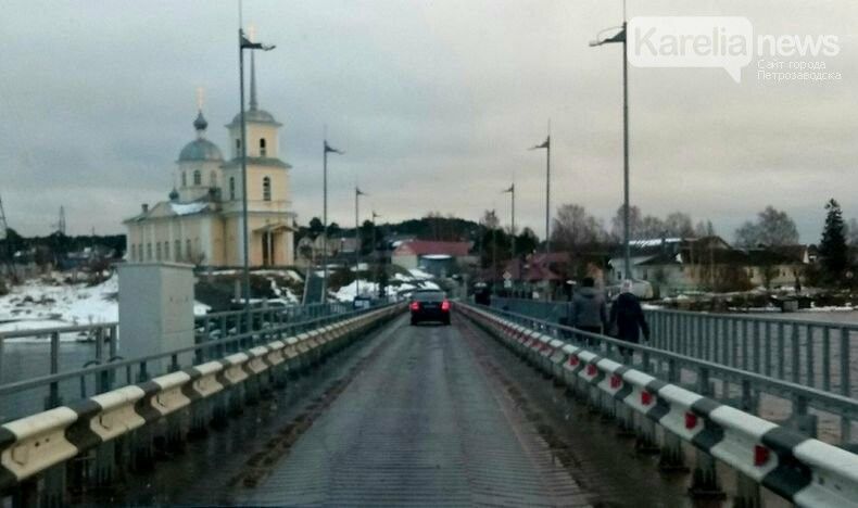 В Соломенном уже до 2022 года могут построить стационарный мост