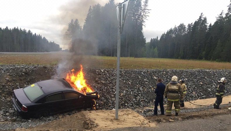 Очевидец спас водителя из горящего автомобиля. Подробности резонансного ДТП в Карелии