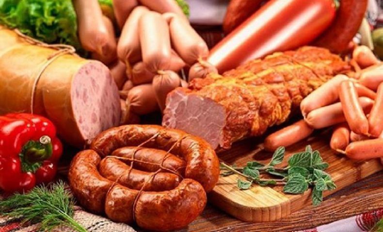 В колбасе предприятия «Эссойла» обнаружили кишечную палочку, правда, уже давно