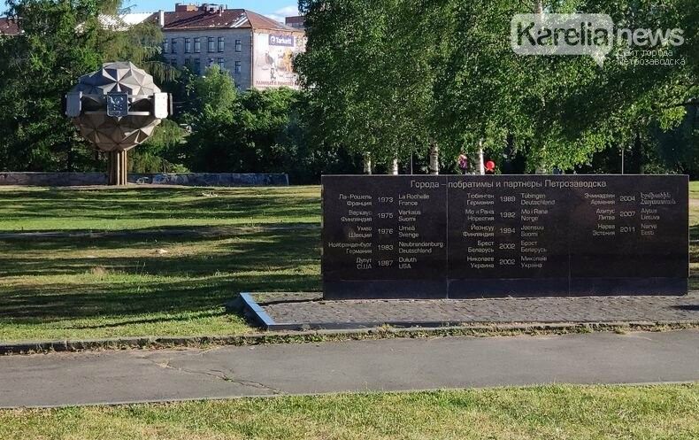 Автор «Дерева дружбы» выразил мнение о переносе и реконструкции памятника