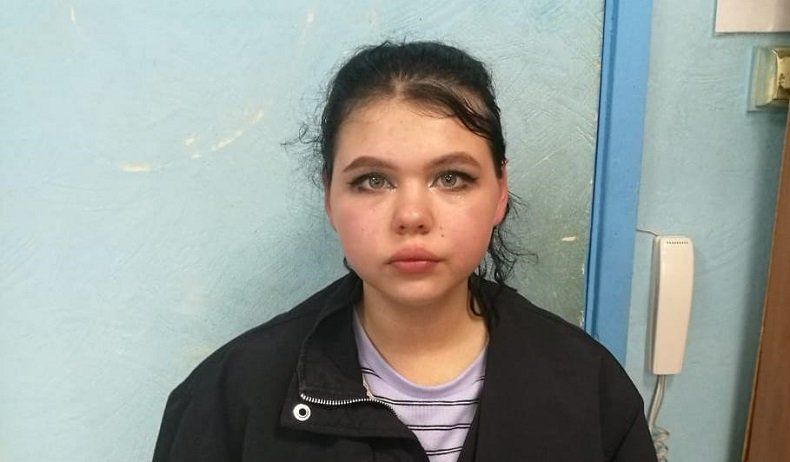 В Петрозаводске без вести пропала девушка в желтой толстовке