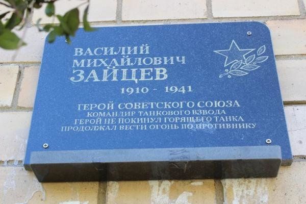 2578351-27_3.jpg