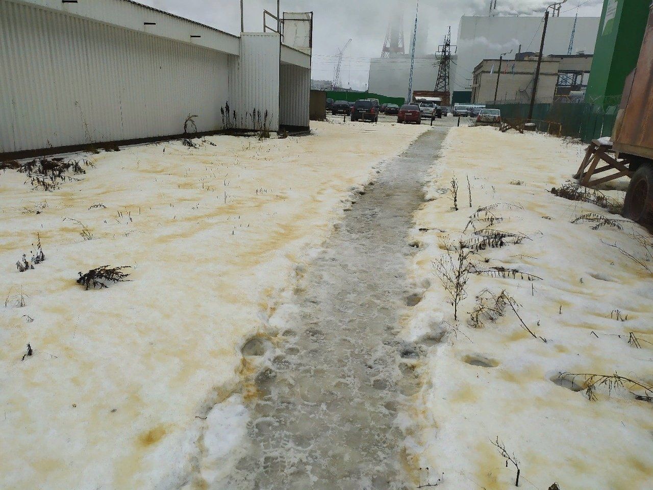 Блогер Пашков разоблачил фейк с превращением желтого снега в белый в Сегеже и пообещал новое расследование