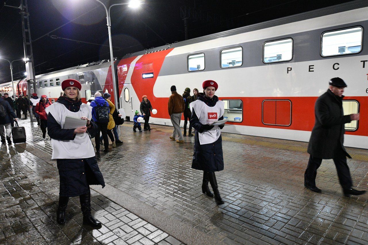 Новый двухэтажный поезд и обновленный вокзал презентовали в Петрозаводске