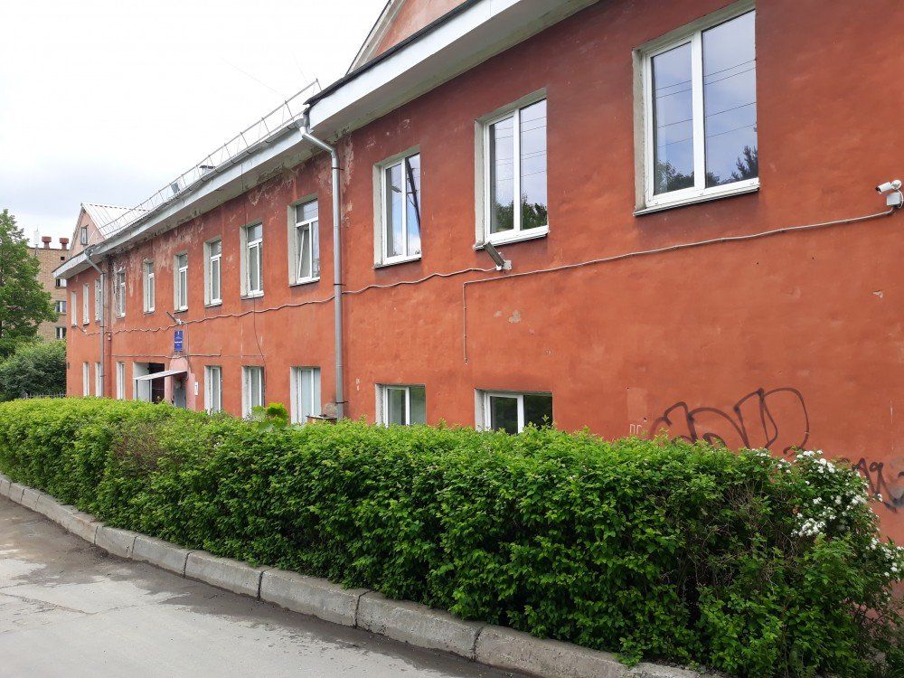 2608493-49_0.jpg