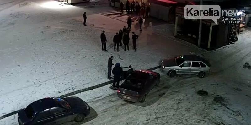 Ночная массовая драка в Петрозаводске попала на камеры