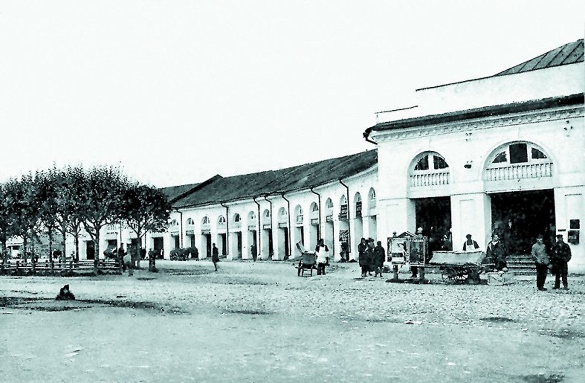 Дворец пионеров, «Красная Карелия», Сенькин и автобусы — 20 февраля в истории Карелии