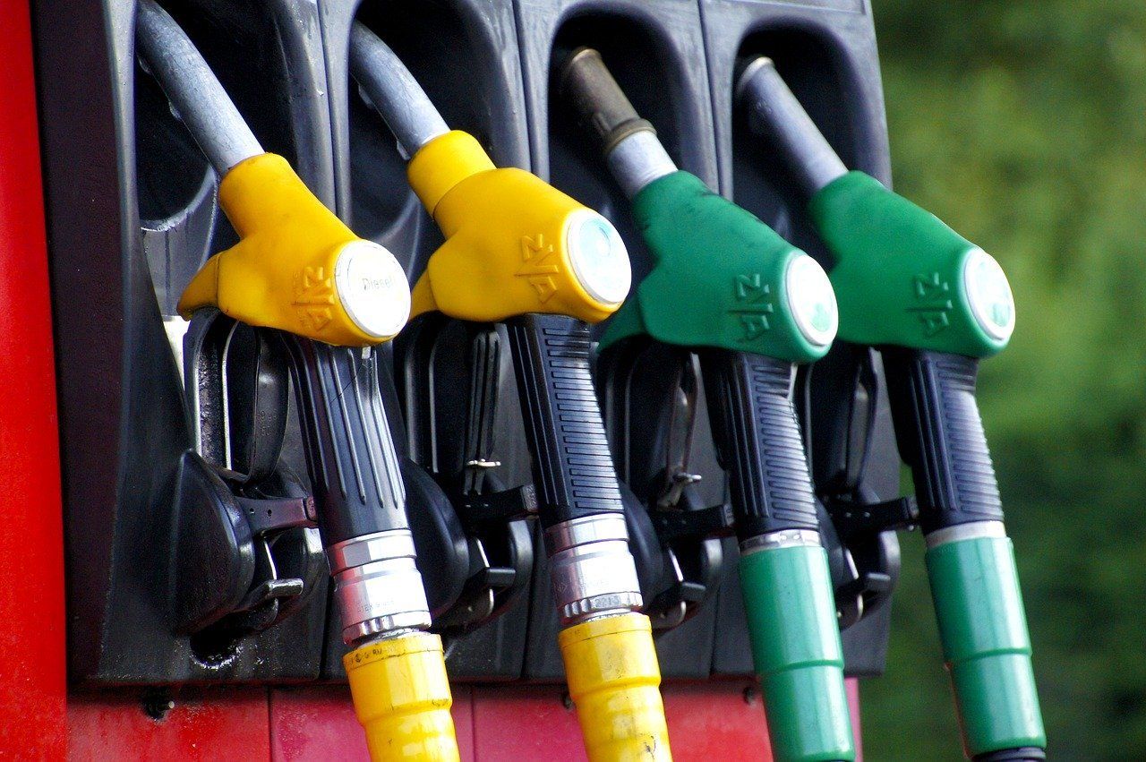 Правительство России запретит ввоз дешевого бензина, чтобы помочь нефтяникам