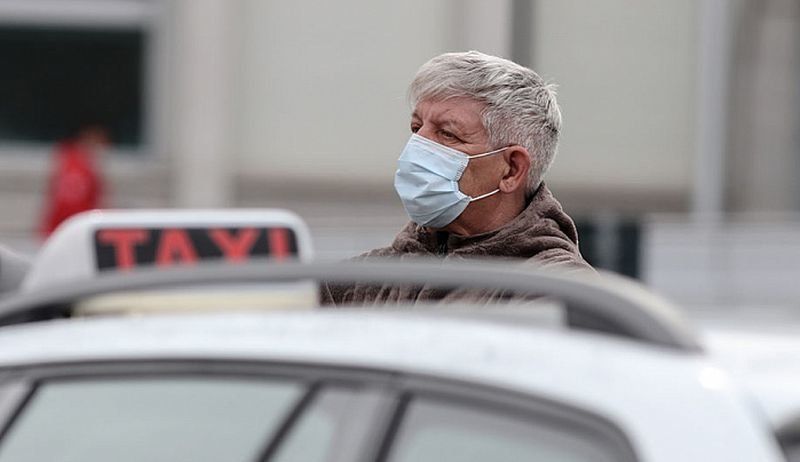 В Карелии запретили возить больше двух пассажиров в такси