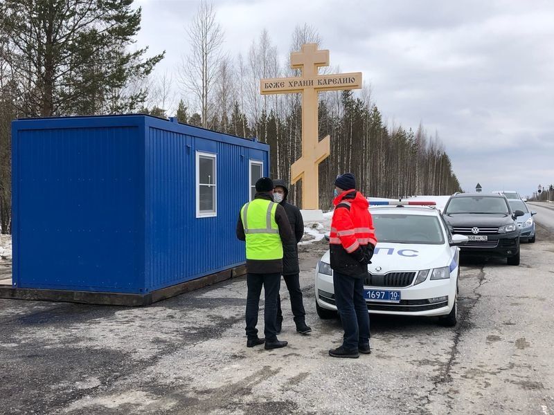 Останавливают всех. На въездах в Костомукшу и Кондопогу установили посты