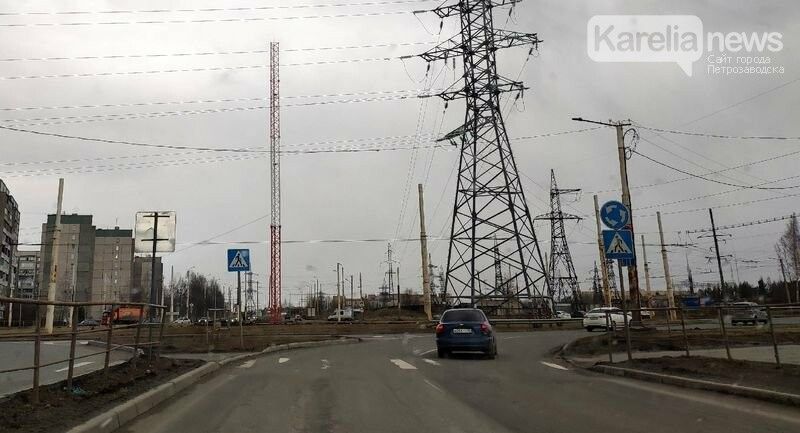 В Петрозаводске на Древлянском кольце поставили странную мачту. Зачем?