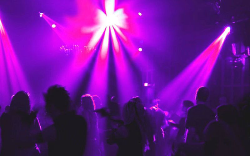 Кондопожский клуб Tel Aviv планирует открыться сегодня в полночь: насколько это законно