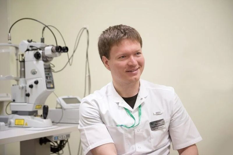 «За считанные минуты он ушел под воду». Трагически погиб 32-летний врач Офтальмологического центра Карелии