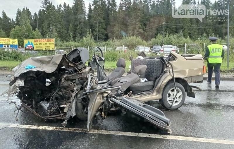 В ГИБДД опровергли информацию о смерти водителя, устроившего вчера в Петрозаводске страшную аварию