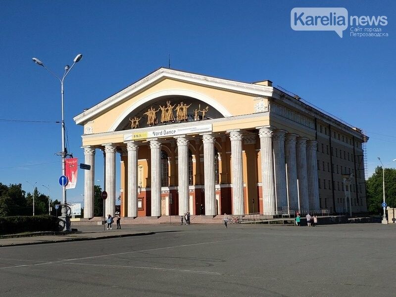 В Карельских театрах сняли ограничения по рассадке зрителей