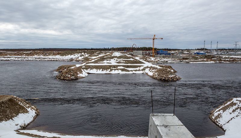 На Белопорожских ГЭС усилят дамбу и устранят разлив нефтепродуктов