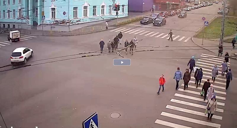 Диагональные перекрестки. Почему ГИБДД и власти Петрозаводска не сделают их безопасными для пешеходов