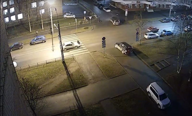 ГИБДД Петрозаводска установила водителя, который сбил подростка и скрылся с места ДТП