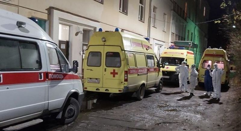 «Дышит? Гони домой!». Очереди пациентов скорых в Петрозаводске никуда не делись, они стали другими