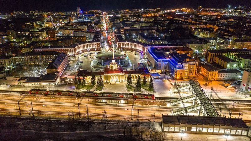 Новый пешеходный мост у вокзала в Петрозаводске показали с квадрокоптера