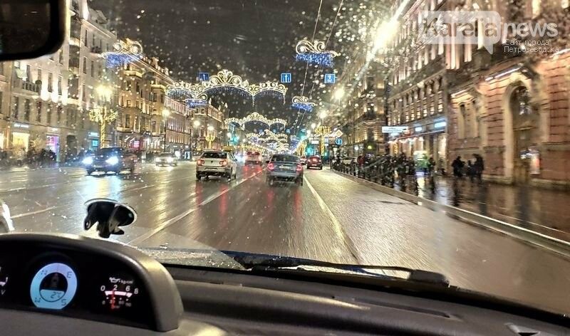 В Питер на Новый год не едем. Власти города на Неве закрыли на праздники рестораны и театры