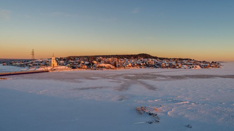 Тело женщины обнаружено в Соломенном на берегу озера