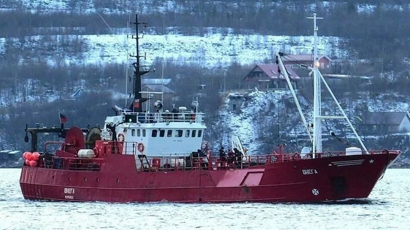 Судно «Онега» затонуло в Баренцевом море, 17 человек пропали
