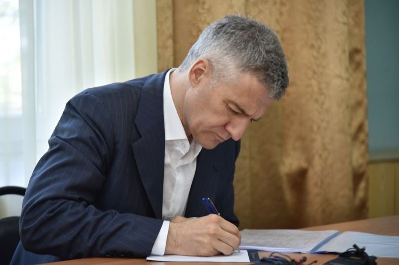 Артур Парфенчиков сегодня официально и во второй раз станет главой Карелии