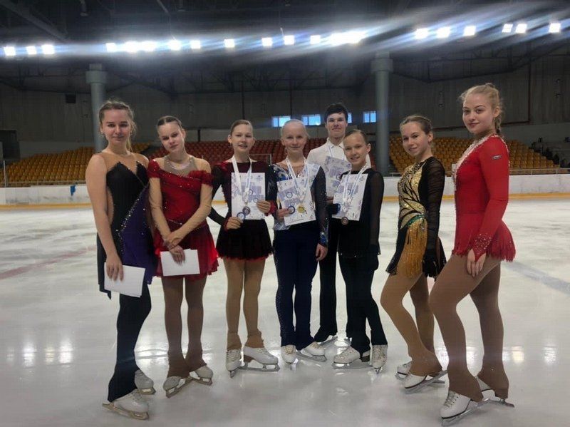 Петрозаводские фигуристки завоевали на «Празднике Севера» в Мурманске 10 медалей