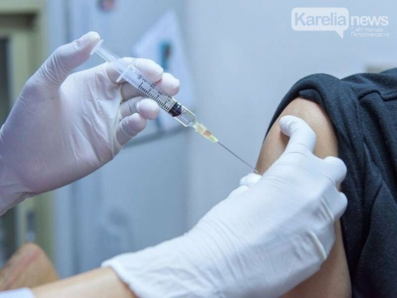 В Москве вводят обязательную вакцинацию от коронавируса