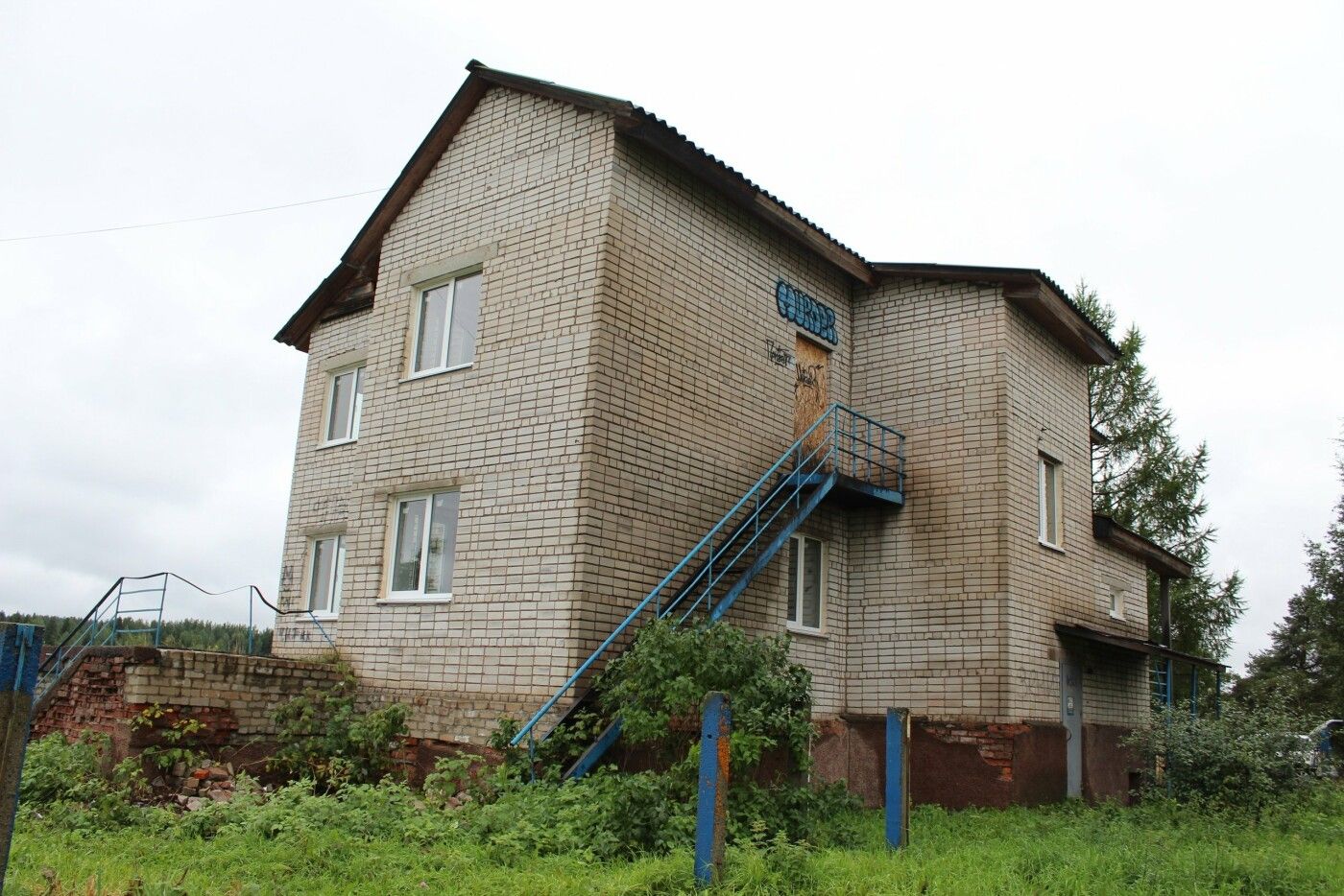 3188333-3_0.jpg