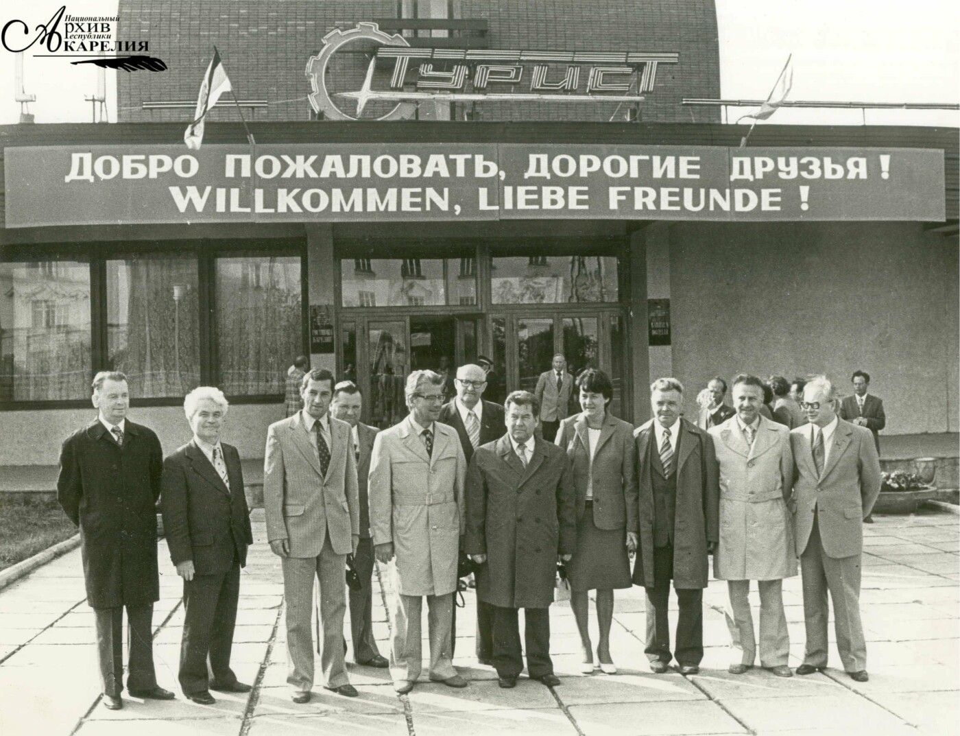 3190250-35_2.jpg