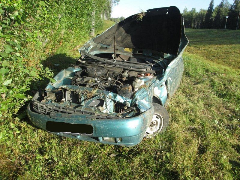 В Пряжинском районе перевернулся «ВАЗ» – водитель скончался в больнице