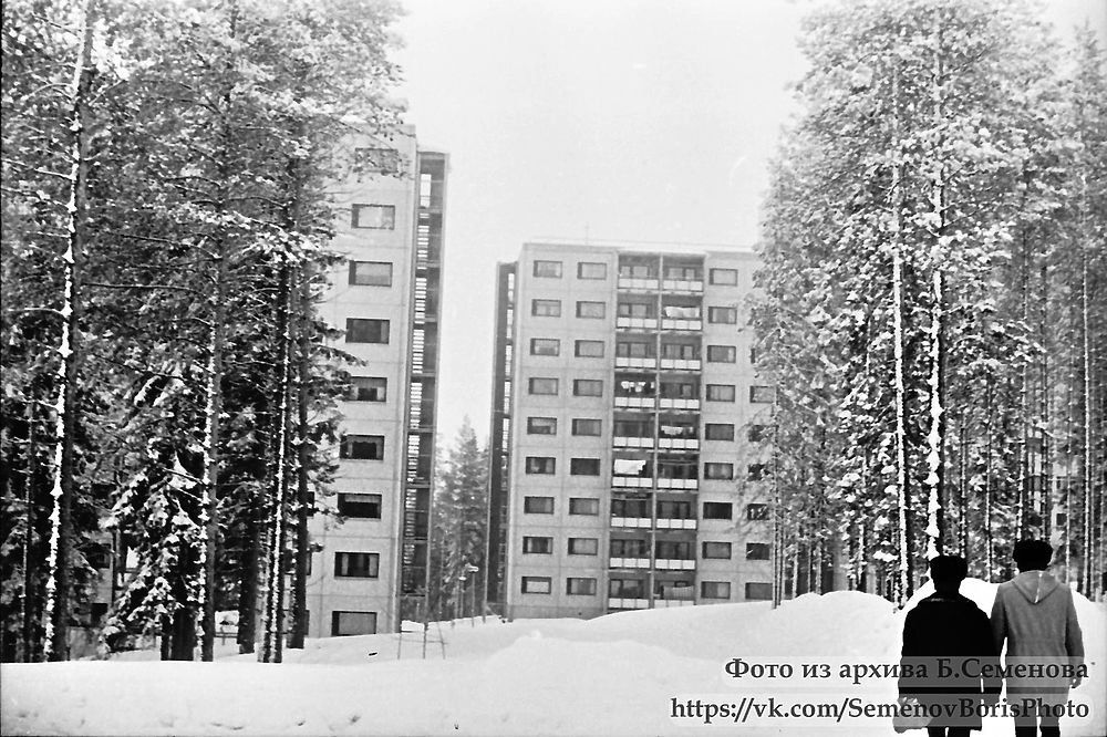 3200743-31_2.jpg