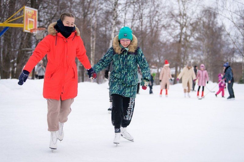 В Губернаторском парке открылся самый большой в Петрозаводске уличный каток