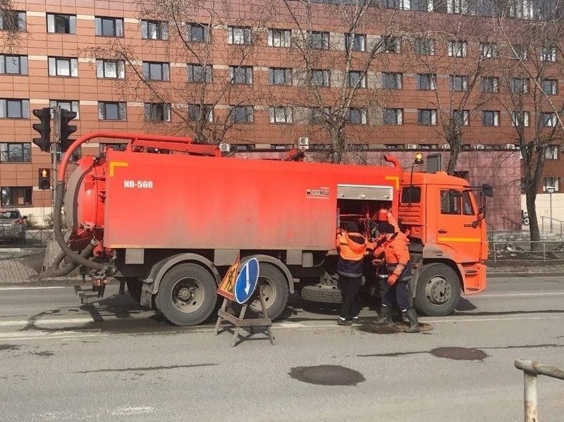 В Петрозаводске требуются водители для очистки ливневой канализации