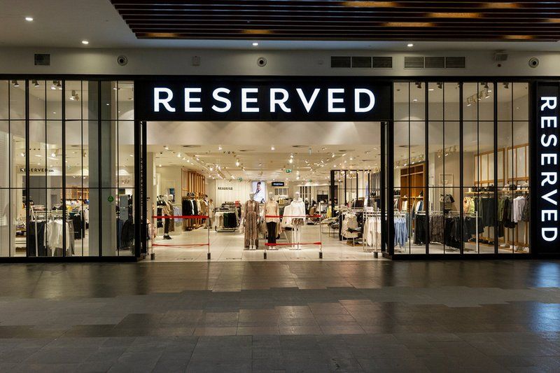 Владелец брендов Reserved, Cropp и Sinsay закрыл все магазины в России
